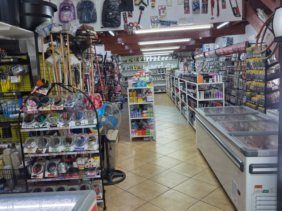 Commercial Property for Sale in Wavecrest Eastern Cape